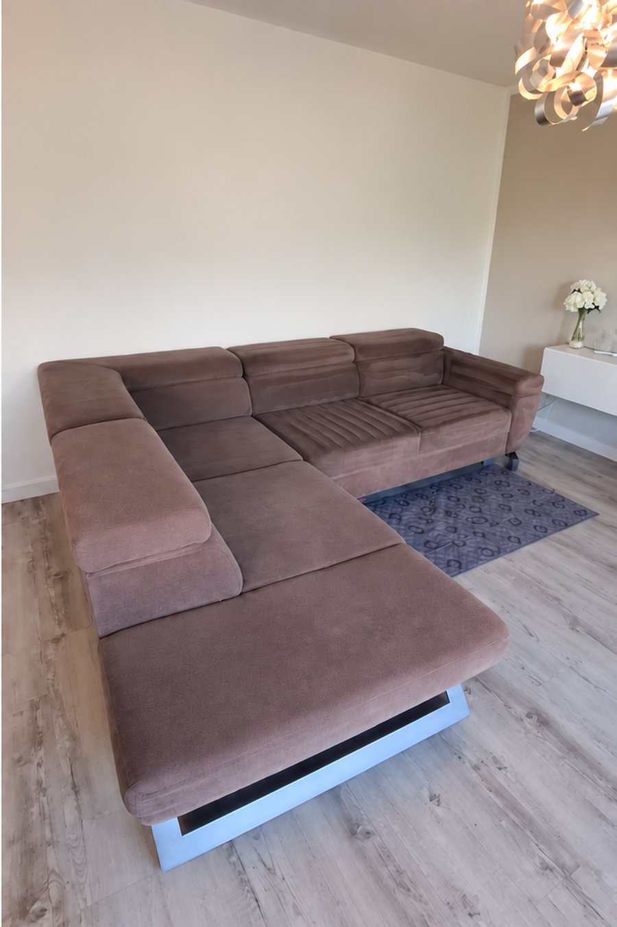 Ecksofa, komplette Reinigung vor Ort – nachher