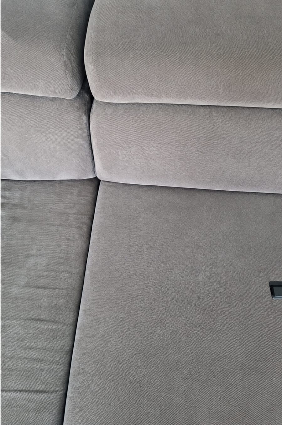 Stoffsofa, Rückenlehne – nachher